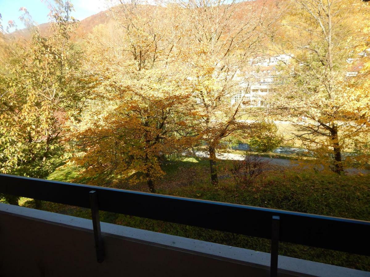 Free Apartment - Bei Den Thermen Bad Urach Exterior foto
